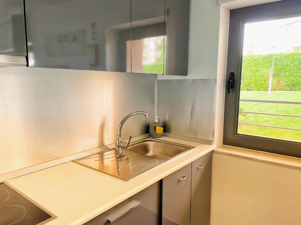 Awesome Apartment In Praia Da Rocha Portimão Extérieur photo
